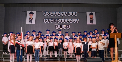 Uroczystość zakończenia nauki w Zespole Przedszkoli w Dusznikach