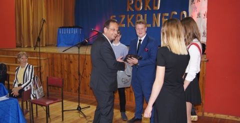 Gratulacje Wójta dla gimnazjalistów w Grzebienisku