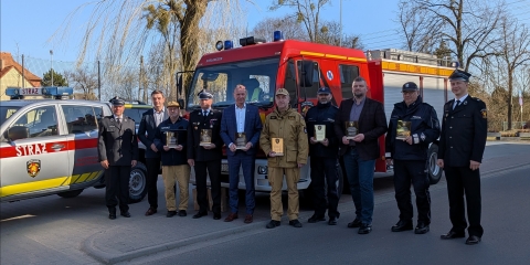 Dwa wozy bojowe dla OSP Ceradz Dolny!