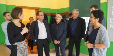 W szkole i o szkole z partnerami z Estonii