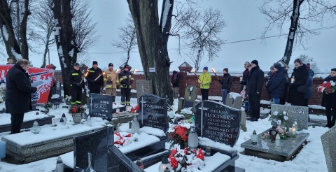 Uroczystości obchodów 160. rocznicy Powstania Styczniowego na cmentarzu w Dusznikach