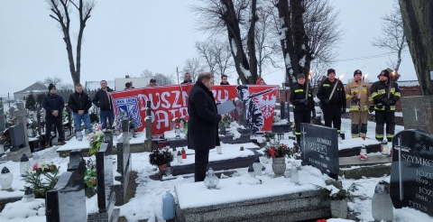 Uroczystości obchodów 160. rocznicy Powstania Styczniowego na cmentarzu w Dusznikach
