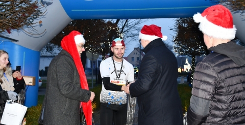 Bieg Mikołajkowy i Jarmark Bożonarodzeniowy w Dusznikach