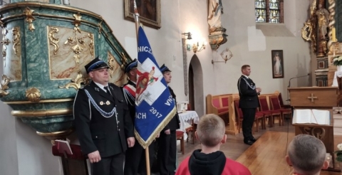 Msza Św. z okazji Dnia Strażaka. Fot. A.Pustkowiak