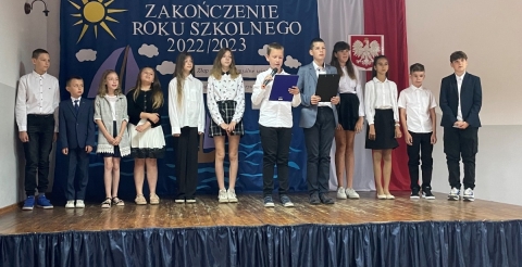 Uroczystość zakończenia roku szkolnego w Szkole Podstawowej w Sędzinku