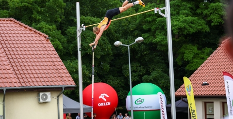 Mityng skoku o tyczce "Lisek w domu" w Dusznikach. Fot. Przemysław Szyszka