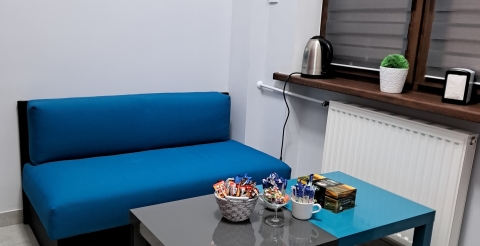 Wyremontowane pomieszczenia zaplecza sceny w budynku Centrum Animacji Kultury w Dusznikach
