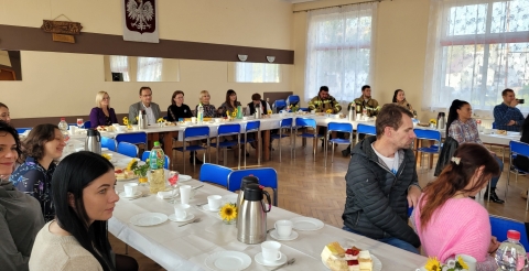 Zaproszeni goście oraz rodzice dzieci.