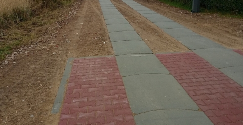 Przebudowana droga - ulica Miodowa w Grzebienisku