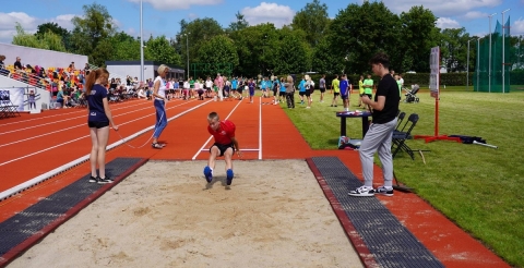 Zawody sportowe w Finale Miejskim Czwartków Lekkoatletycznych