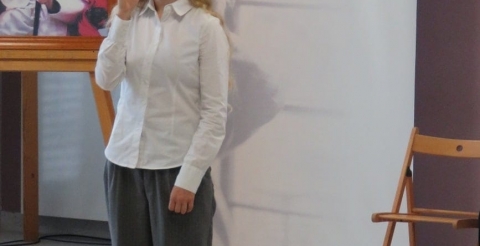 Występ uczniów Szkoły Podstawowej z Grzebieniska na festiwalu w Kaźmierzu