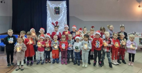 Świąteczne przygotowania w szkole podstawowej w Sędzinku