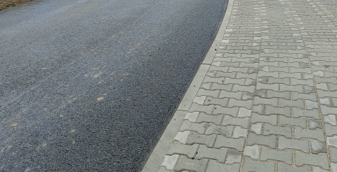 Przebudowana ulica Parkowa w Niewierzu